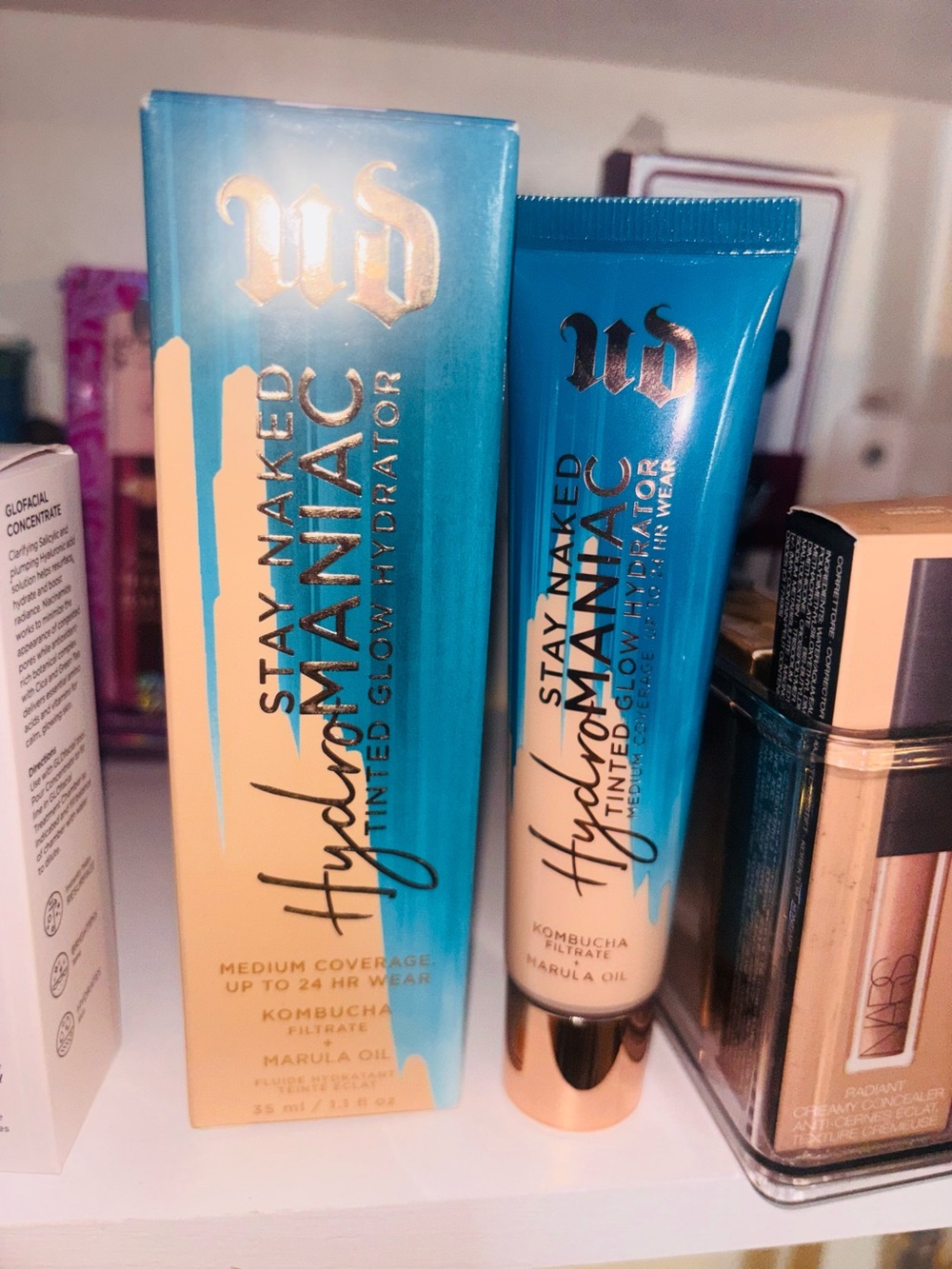 Urban Decay Hydromaniac Tinted Glow Hydrator in Blue and Beige
